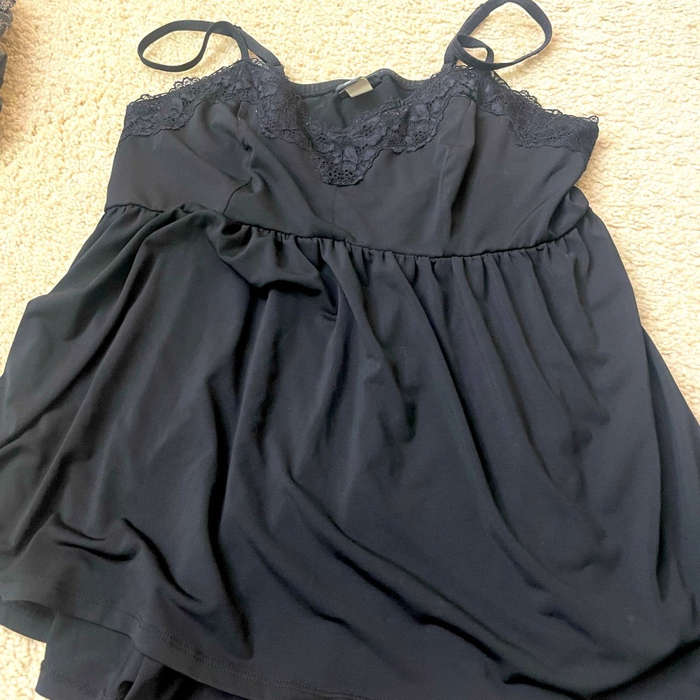 Black lacy cami with a longer back